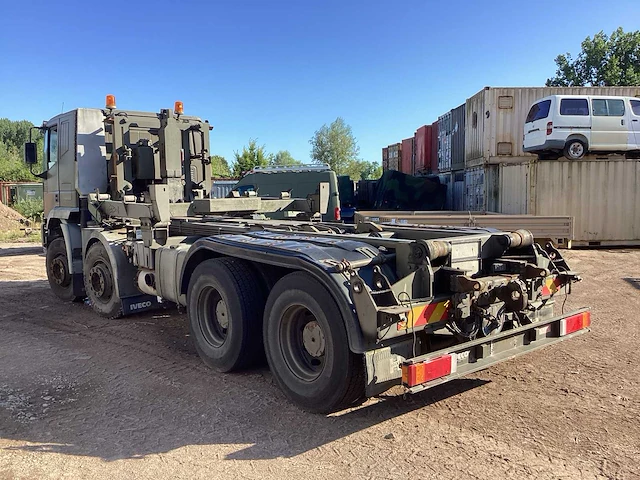 Iveco eurotrakker alc 8x4 vrachtwagen - afbeelding 10 van  15