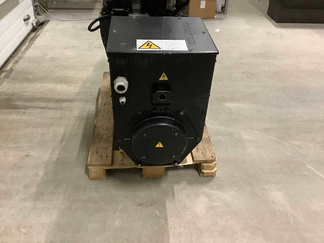 Iveco generatorset 72,5 kva - afbeelding 5 van  5