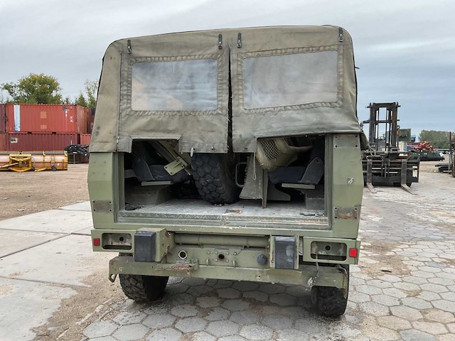 Iveco legervoertuig - afbeelding 6 van  15