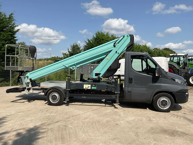 Iveco / socage 23t extreme hoogwerker-auto - afbeelding 23 van  45