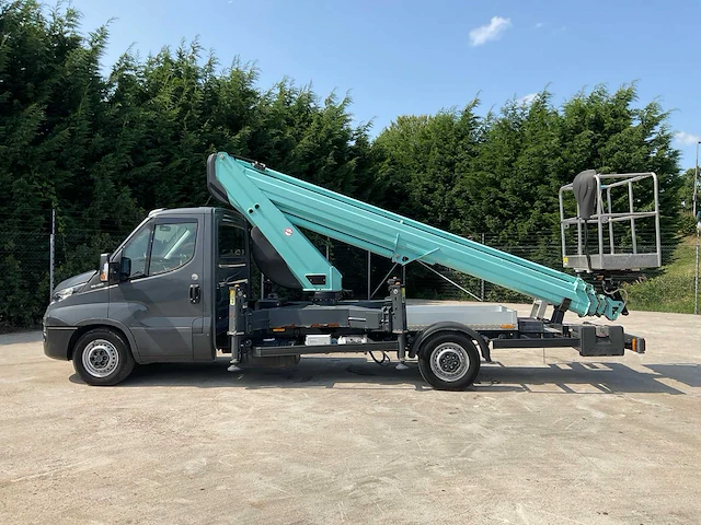 Iveco / socage 23t extreme hoogwerker-auto - afbeelding 34 van  45