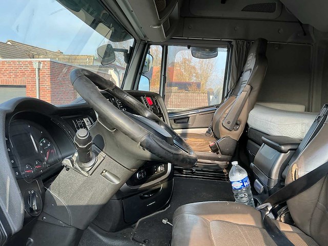 Iveco stralis 480 e6 opleggertrekker + aluminium geïsoleerde kieptrailer - afbeelding 27 van  72