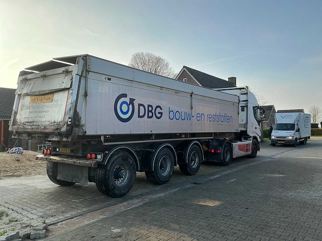 Iveco stralis 480 e6 opleggertrekker + aluminium geïsoleerde kieptrailer - afbeelding 45 van  72