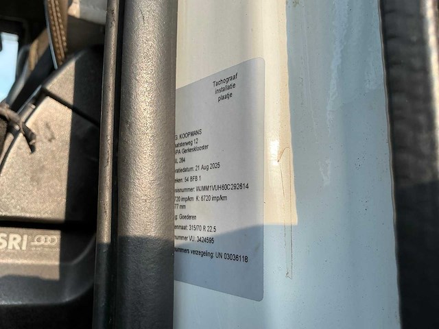 Iveco stralis 480 e6 opleggertrekker + aluminium geïsoleerde kieptrailer - afbeelding 69 van  72