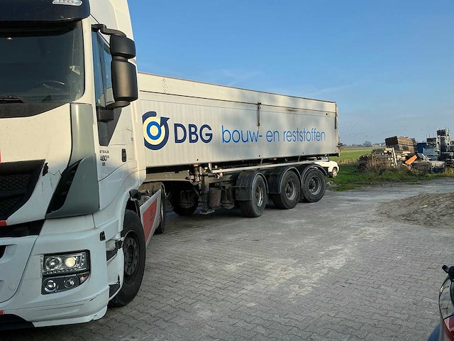 Iveco stralis 480 e6 opleggertrekker + geïsoleerde aluminium kieptrailer - afbeelding 5 van  71