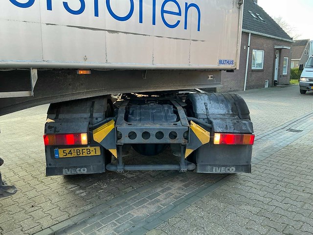 Iveco stralis 480 e6 opleggertrekker + geïsoleerde aluminium kieptrailer - afbeelding 11 van  71
