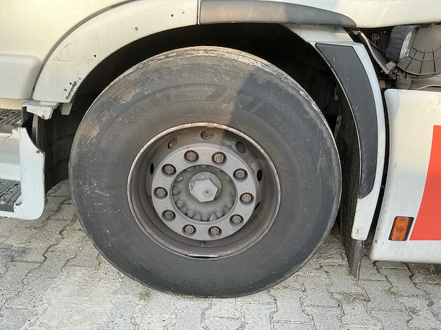 Iveco stralis 480 e6 opleggertrekker + geïsoleerde aluminium kieptrailer - afbeelding 29 van  71