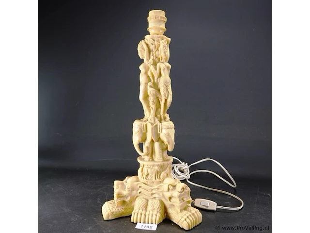 Ivorine chinese lampvoet - afbeelding 2 van  5