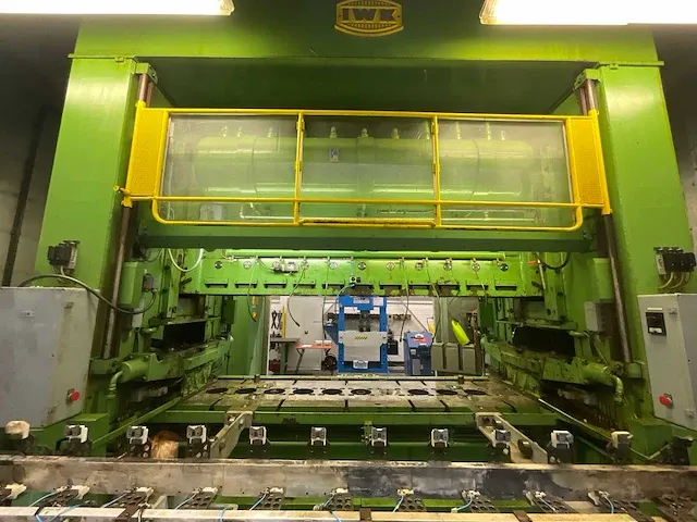 Iwk industrie-werke-karlsruhe transferpers 125t - afbeelding 2 van  17