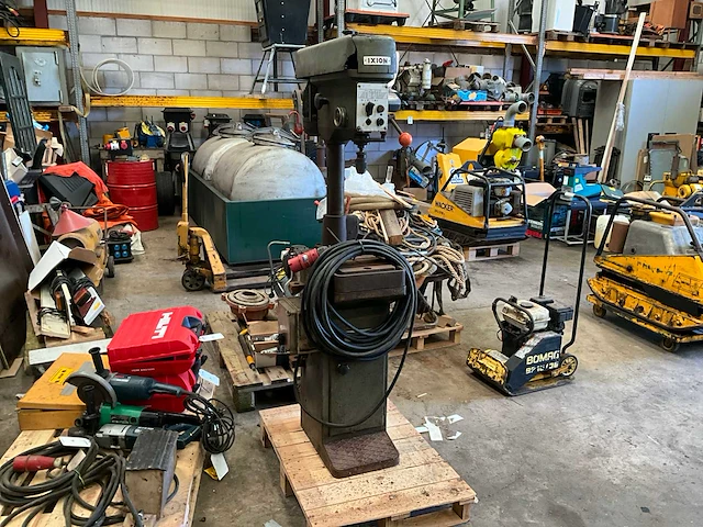 Ixion b1u 15g kolomboormachine - afbeelding 1 van  9