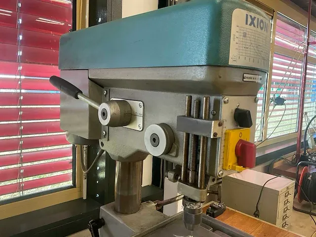 Ixion bt 13 st tafelboormachine - afbeelding 9 van  13
