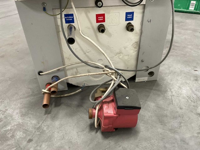 Izen - gebruikte zonneboiler 140 liter - afbeelding 3 van  6
