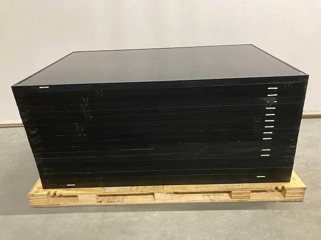 Izen - mp1720330 - set van 20 gebruikte full black zonnepanelen (330 wp) - afbeelding 1 van  5