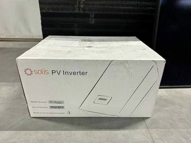 Izen - mp1720330 - set van 36 gebruikte full black zonnepanelen en 1 nieuwe solis10.0 omvormer (3-fase) - afbeelding 8 van  10