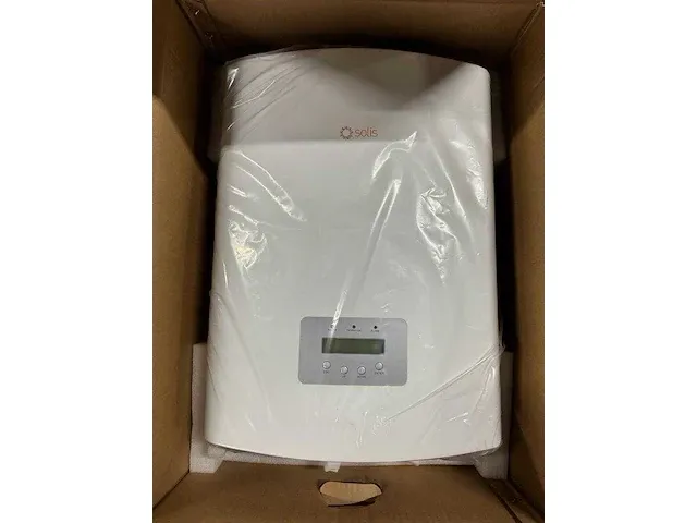 Izen - mp1720330 - set van 36 gebruikte full black zonnepanelen en 1 nieuwe solis10.0 omvormer (3-fase) - afbeelding 10 van  10