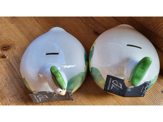 J-line kip en haan spaarpot keramiek groen/wit geel 2 stuks aantal 1 set. - afbeelding 6 van  11