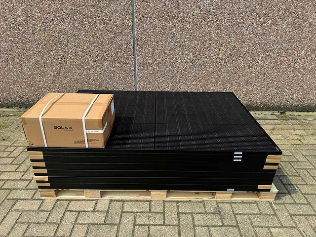 Ja solar - set van 10 full black zonnepanelen (395 wp) en 1 solax x1-3.3-t-d(l) omvormer (1-fase) - afbeelding 1 van  7