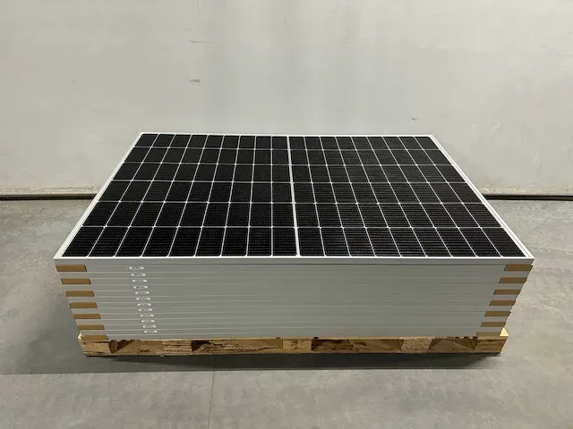 Ja solar - set van 14 zonnepanelen (405 wp) en 1 solax x3-mic-5k-g2 omvormer (3-fase) - afbeelding 2 van  11