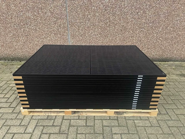 Ja solar - set van 16 full black zonnepanelen (395 wp) en 1 solax x3-mic-6k-g2 omvormer (3-fase) - afbeelding 3 van  10