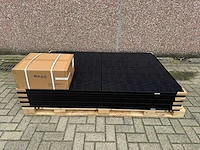 Ja solar - set van 8 full black zonnepanelen (395 wp) en 1 solax 3.0k omvormer (1-fase) - afbeelding 1 van  9