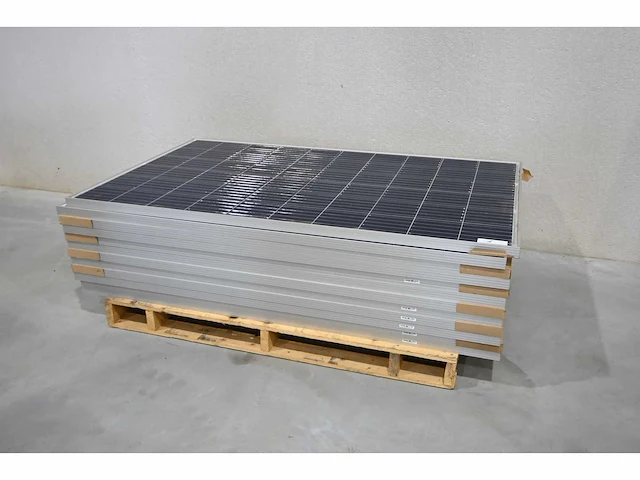 Ja solar jap60s09-280sc 280 wp zonnepaneel (12x) - afbeelding 1 van  4