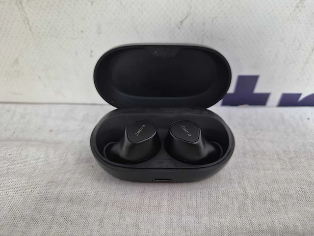 Jabra elite 7 pro - titanium black - afbeelding 3 van  3