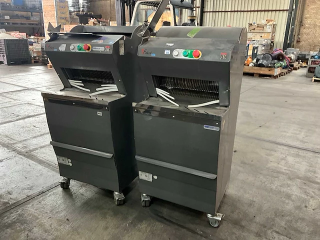 Jac ech 450/12.5 broodsnijmachine (2x) - afbeelding 1 van  9