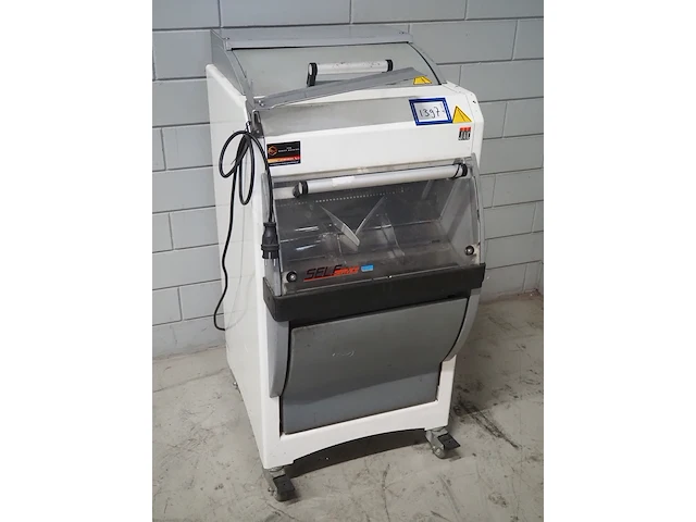 Jac - afbeelding 1 van  8