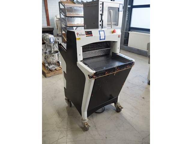 Jac - afbeelding 3 van  10