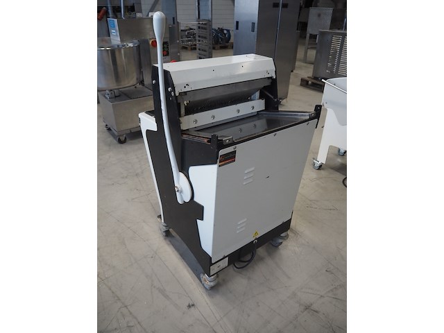 Jac - afbeelding 5 van  10