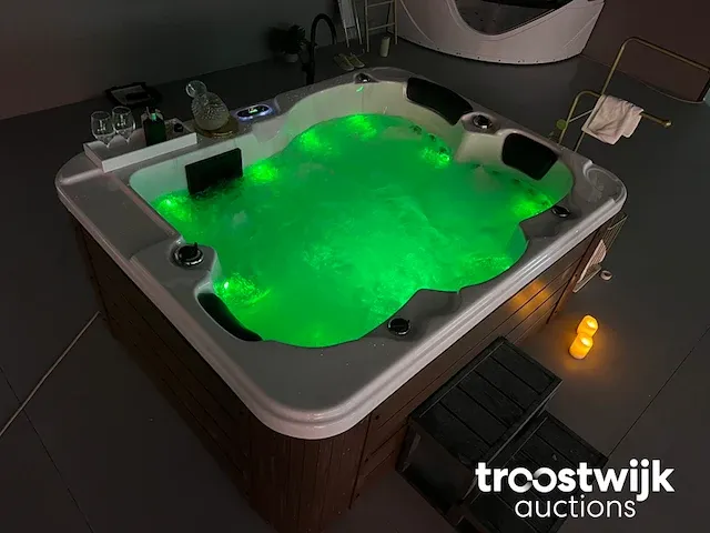 Jacuzzi 3 persoons - afbeelding 2 van  9
