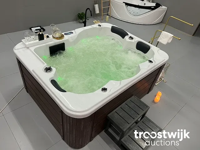 Jacuzzi 3 persoons - afbeelding 5 van  9