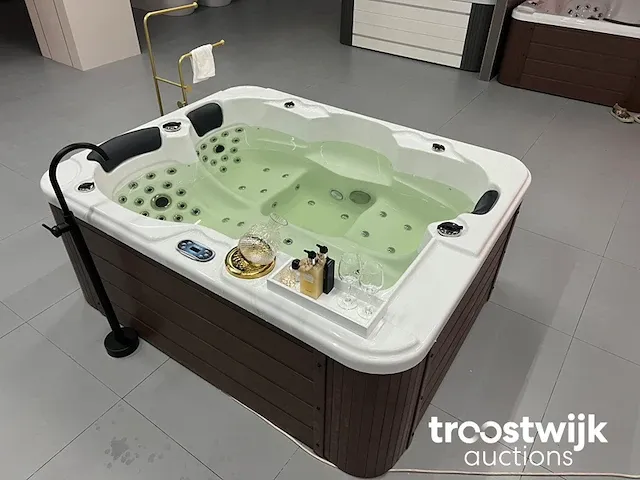 Jacuzzi 3 persoons - afbeelding 7 van  9