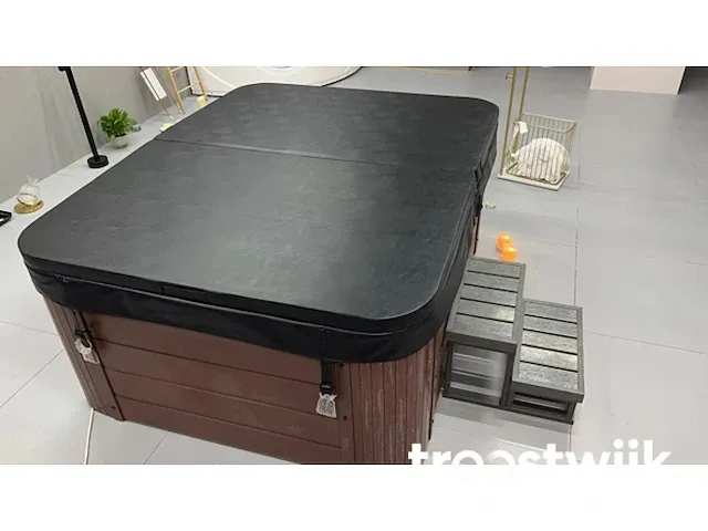 Jacuzzi 3 persoons - afbeelding 8 van  9
