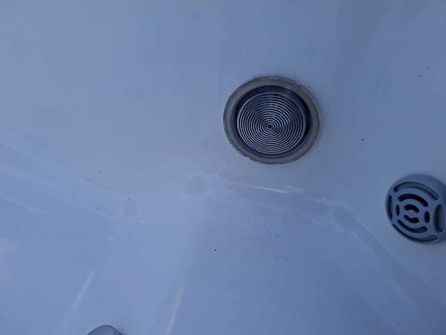 Jacuzzi 5 persoons jacuzzi en buitenspa - afbeelding 2 van  20