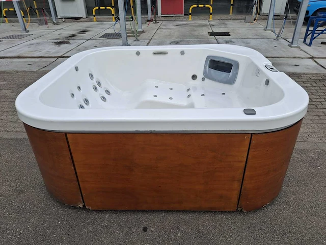 Jacuzzi 5 persoons jacuzzi en buitenspa - afbeelding 6 van  20