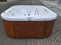 Jacuzzi 5 persoons jacuzzi en buitenspa - afbeelding 11 van  20