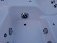Jacuzzi 5 persoons jacuzzi en buitenspa - afbeelding 19 van  20