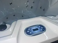 Jacuzzi 6/7 persoons - afbeelding 4 van  4