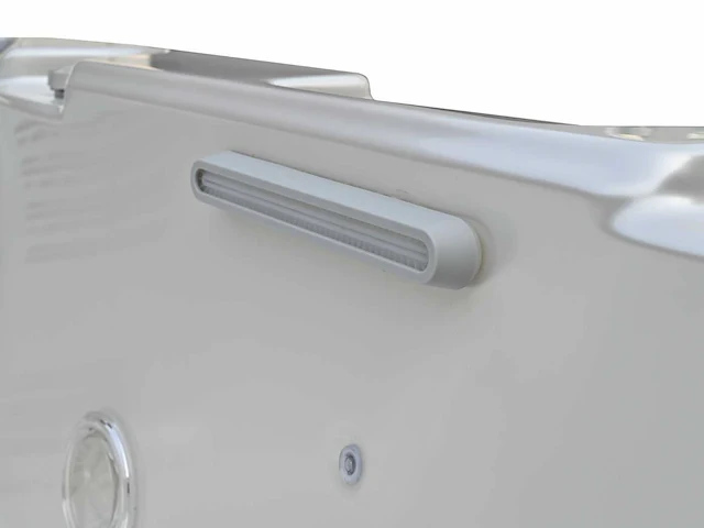 Jacuzzi en buitenspa - vonato - alerra - vrijstaand 5 persoons bad - afbeelding 2 van  13
