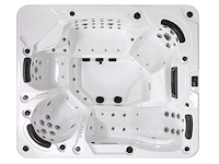 Jacuzzi en buitenspa - vonato - belviro - vrijstaand 7 persoons bad - afbeelding 1 van  7