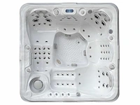 Jacuzzi en buitenspa - vonato - calvesta - vrijstaand 5 persoons - afbeelding 39 van  47