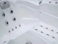 Jacuzzi en buitenspa - vonato - calvesta - vrijstaand 5 persoons - afbeelding 42 van  47