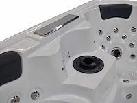 Jacuzzi en buitenspa - vonato - cavinza - 5-persoons spa met 3 ligplaatsen - afbeelding 16 van  17