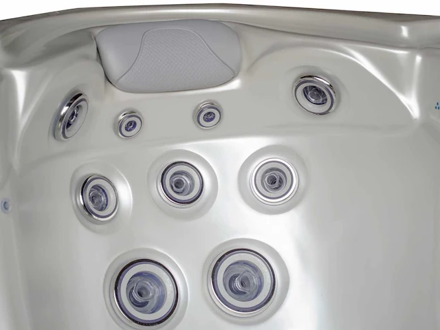 Jacuzzi en buitenspa - vonato - elvora - vrijstaand 5 persoons bad - afbeelding 2 van  14