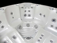 Jacuzzi en buitenspa - vonato - harmonia - vrijstaand 5 persoons bad - afbeelding 10 van  16