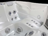 Jacuzzi en buitenspa - vonato - harmonia - vrijstaand 5 persoons bad - afbeelding 13 van  16