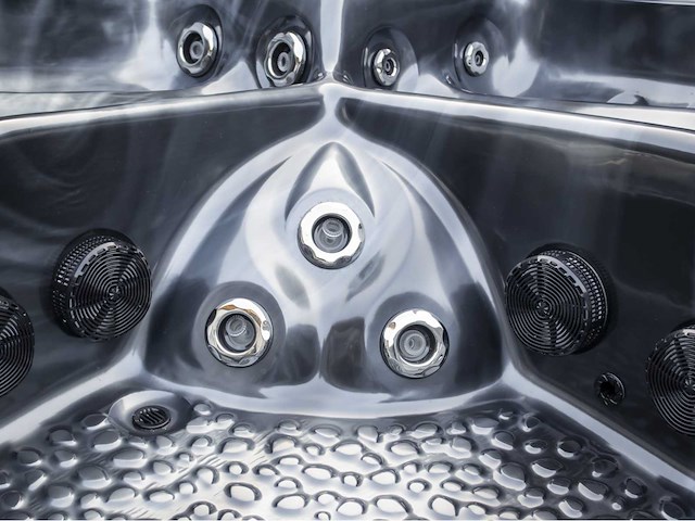 Jacuzzi en buitenspa - vonato - mavona - vrijstaand 5 persoons bad - afbeelding 4 van  13