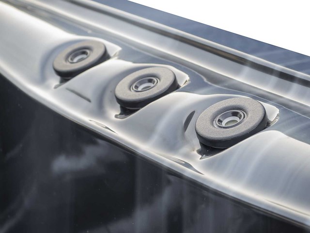 Jacuzzi en buitenspa - vonato - mavona - vrijstaand 5 persoons bad - afbeelding 5 van  13