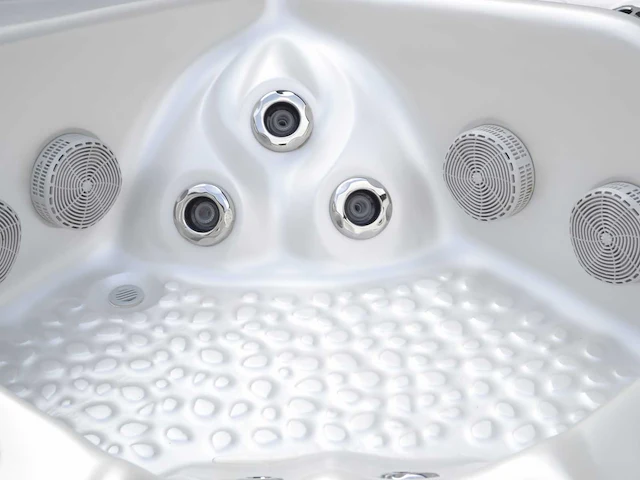 Jacuzzi en buitenspa - vonato - selvira - vrijstaand 5 persoons bad - afbeelding 8 van  10